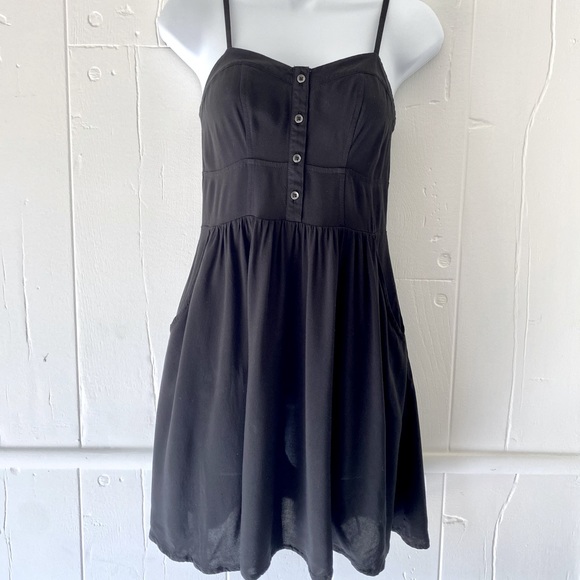 Express Dresses & Skirts - Express Black Dress w/ POCKETS